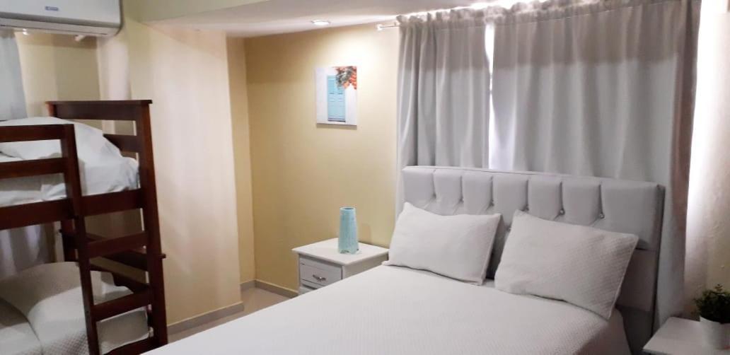 Hostal Bella Epoca 산토도밍고 외부 사진