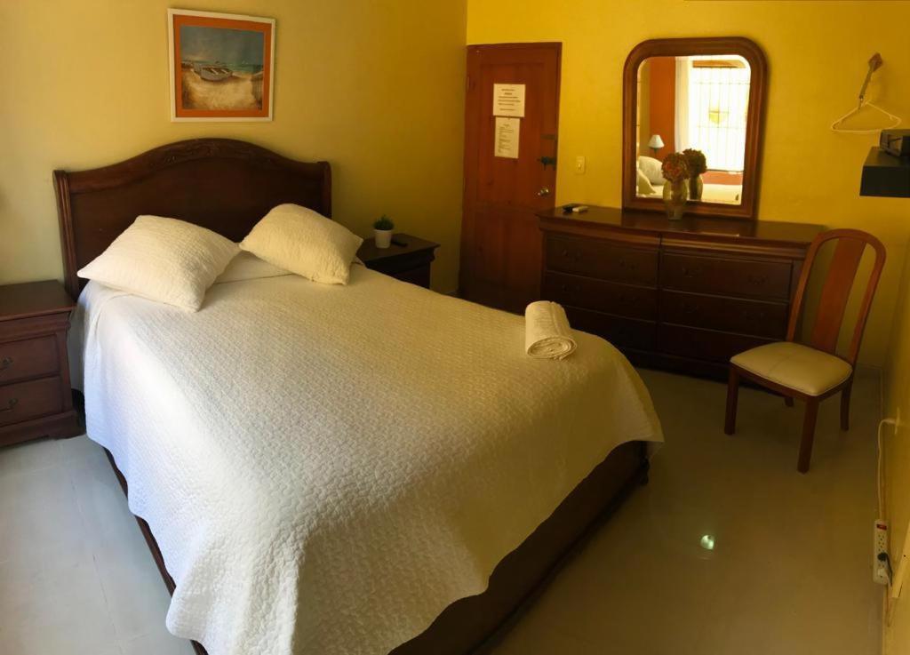 Hostal Bella Epoca 산토도밍고 외부 사진